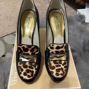 MICHAEL KORS PLATFORM HAIR CALF PUMP SZ 7.5